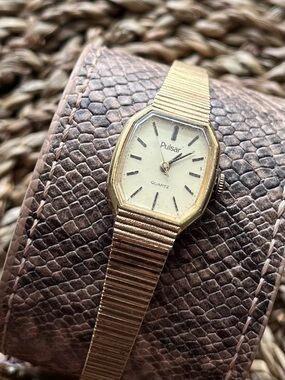 Pulsar Gold Tone Watch with Cream Dial